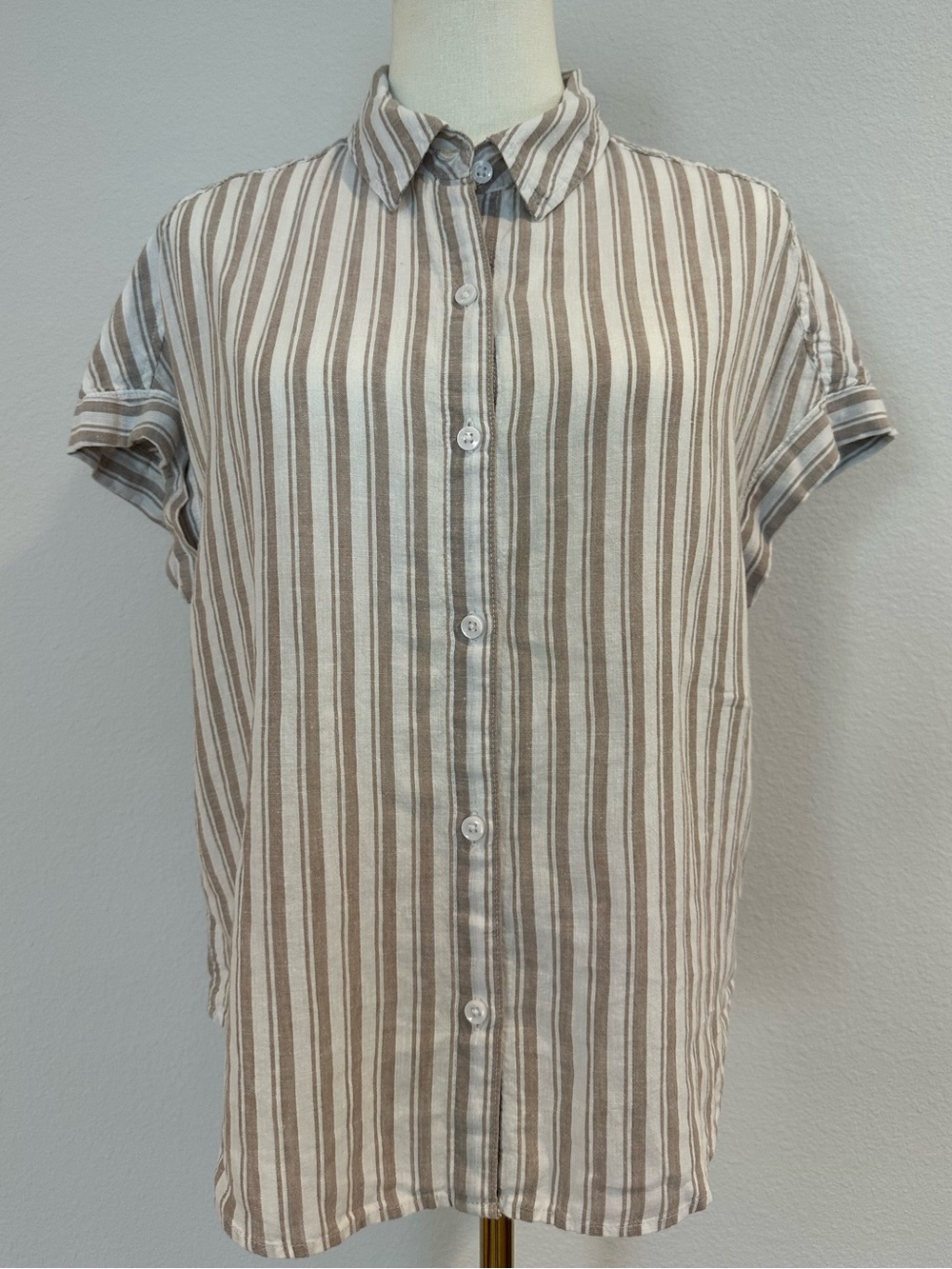 Lola River Linen Blend Casual Stripe Button-Up Blouse - Cream & Tan size small